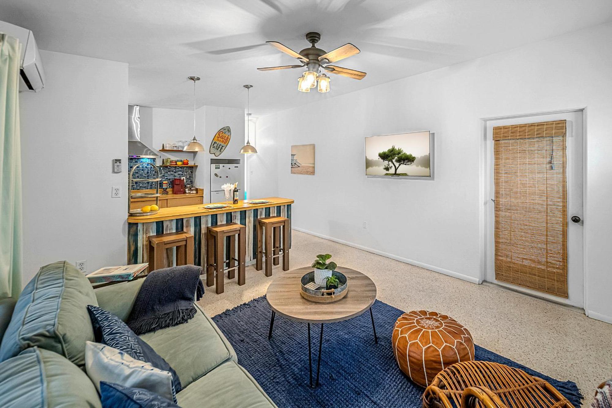 Beachside Bliss 1 Miles To The With Heated Pool *