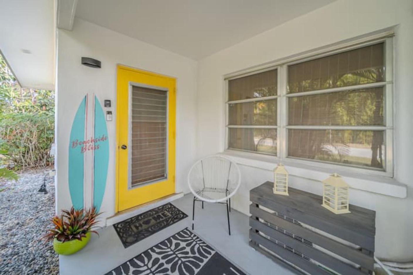 Beachside Bliss 1 Miles To The With Heated Pool *