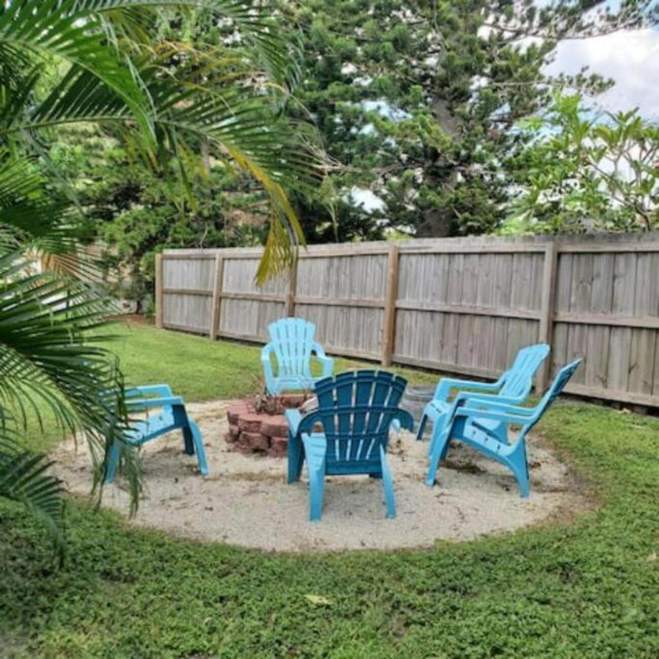 Beachside Bliss 1 Miles To The With Heated Pool *
